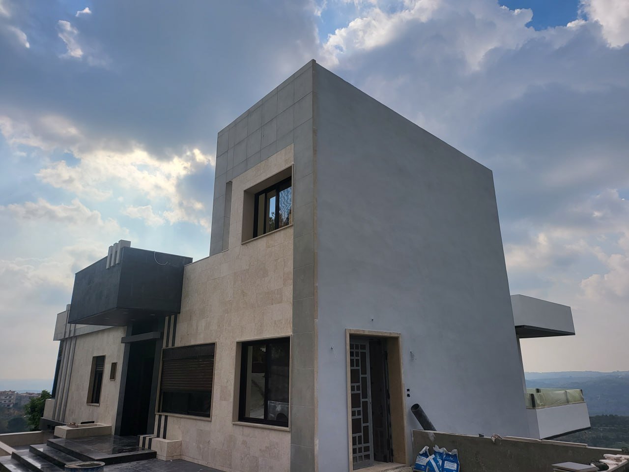 Mountain Villa Complex