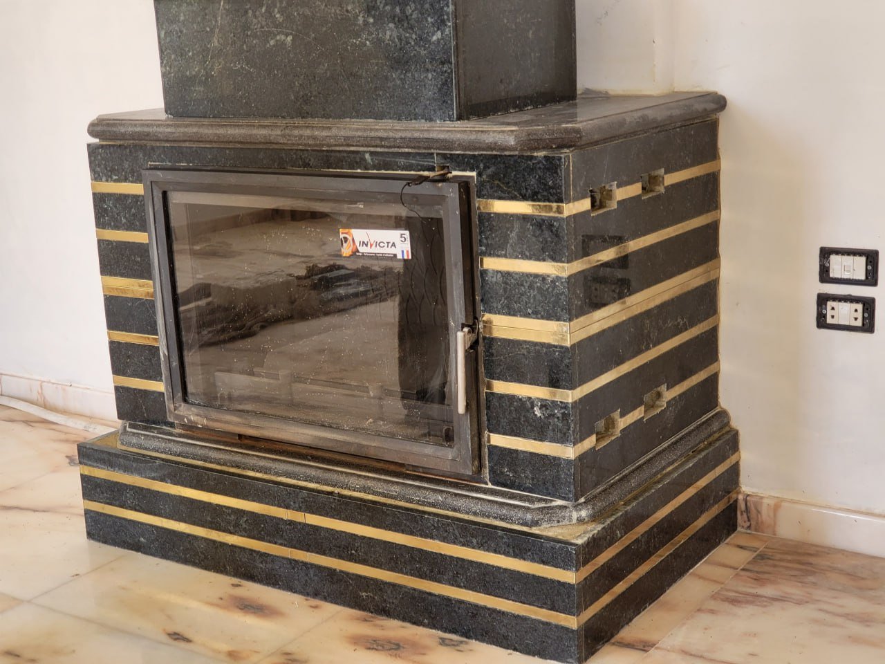 Villa Interior & Landscape - 1